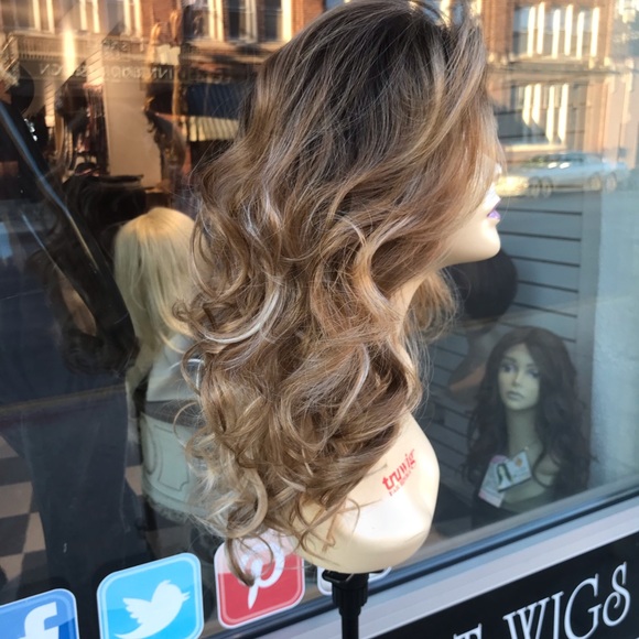 Chicago wig sale ombré blonde brown curly … - Picture 3 of 8